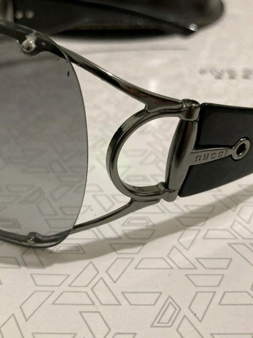 Gucci Black Frame Sunglasses with Gray Gradient Lenses and Logo Case - Picture 3 of 8